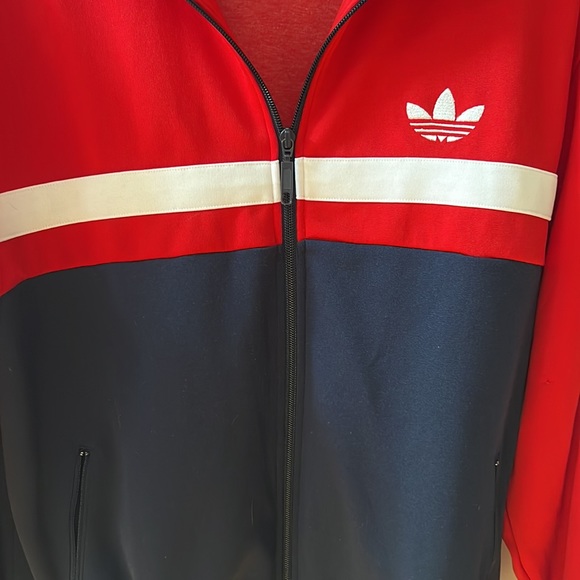 ❌❌SOLD❌❌Adidas Original track jacket Medium - Picture 3 of 8